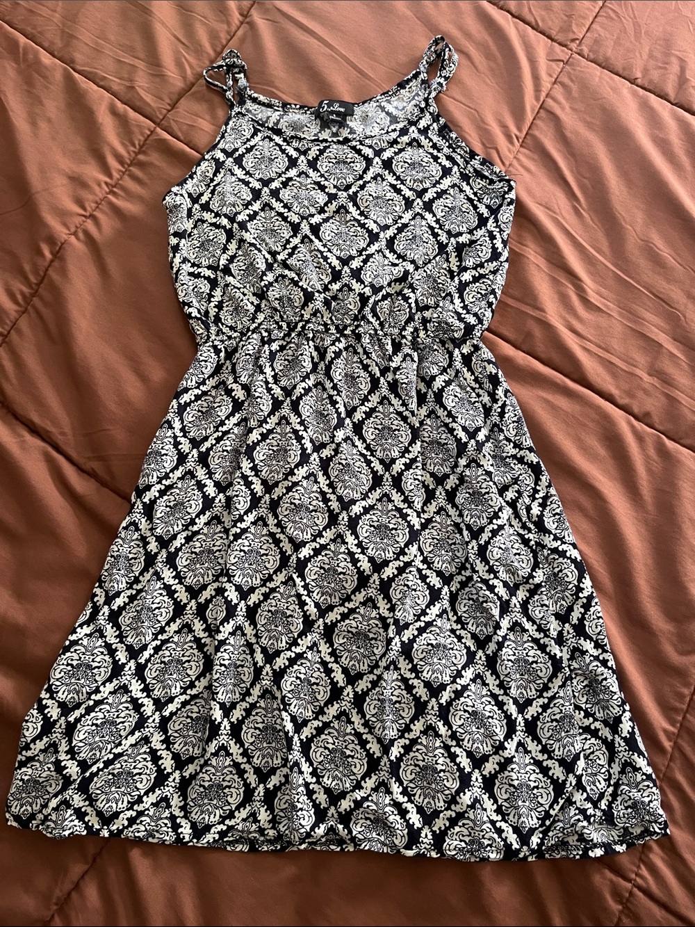 5th & Love Black and White Printed Midi Dress